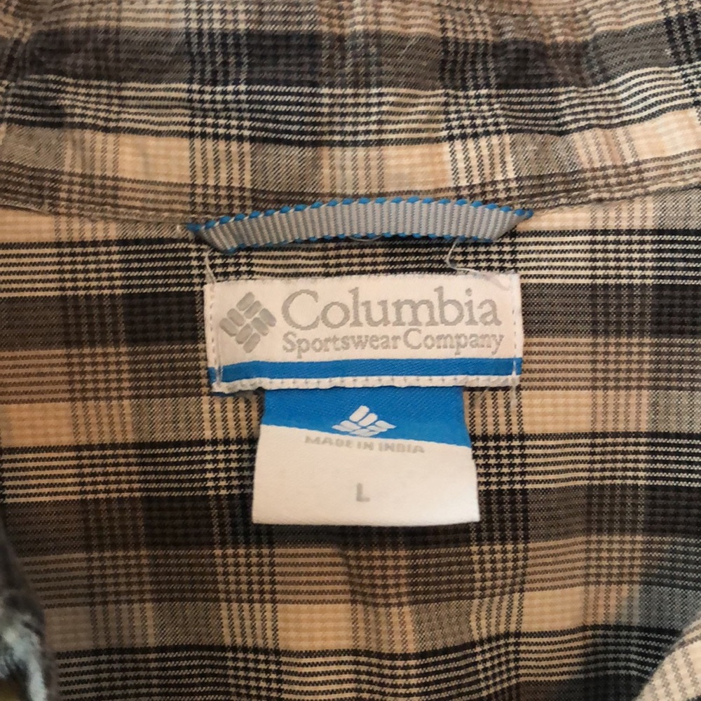 Columbia Button Down - Picture 3 of 3
